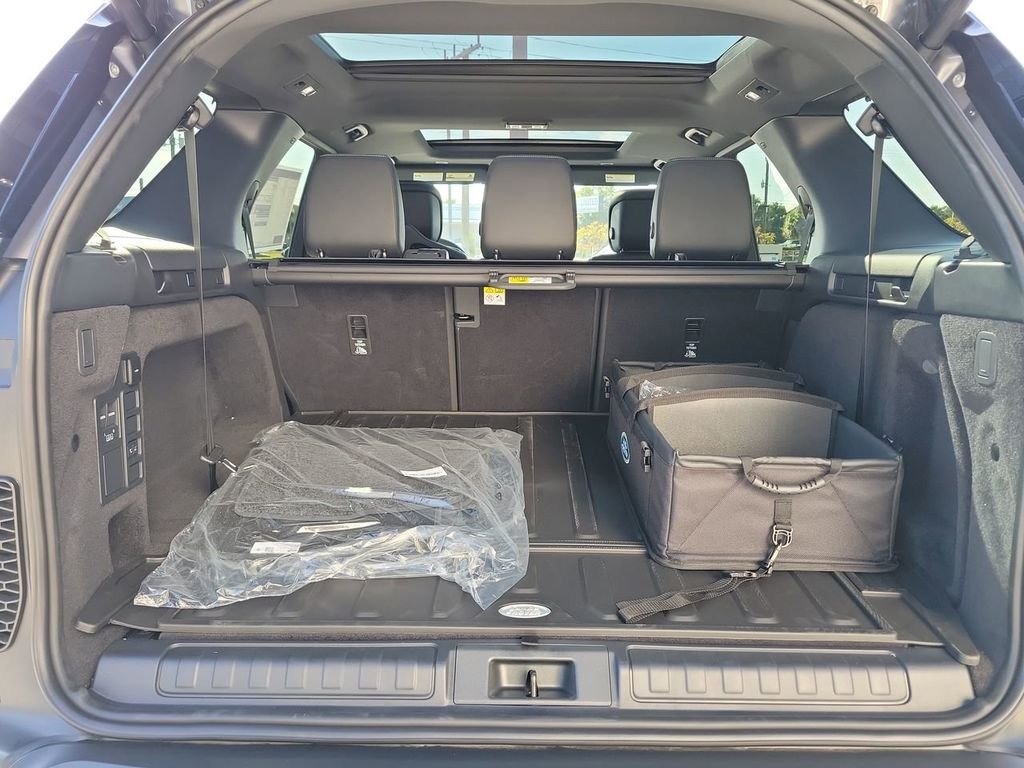 2025 Land Rover Discovery S - Photo 11