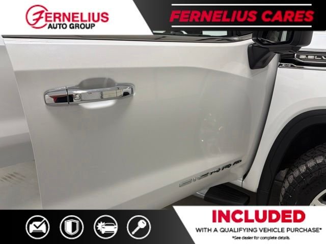 Used 2021 White GMC SLT image 15