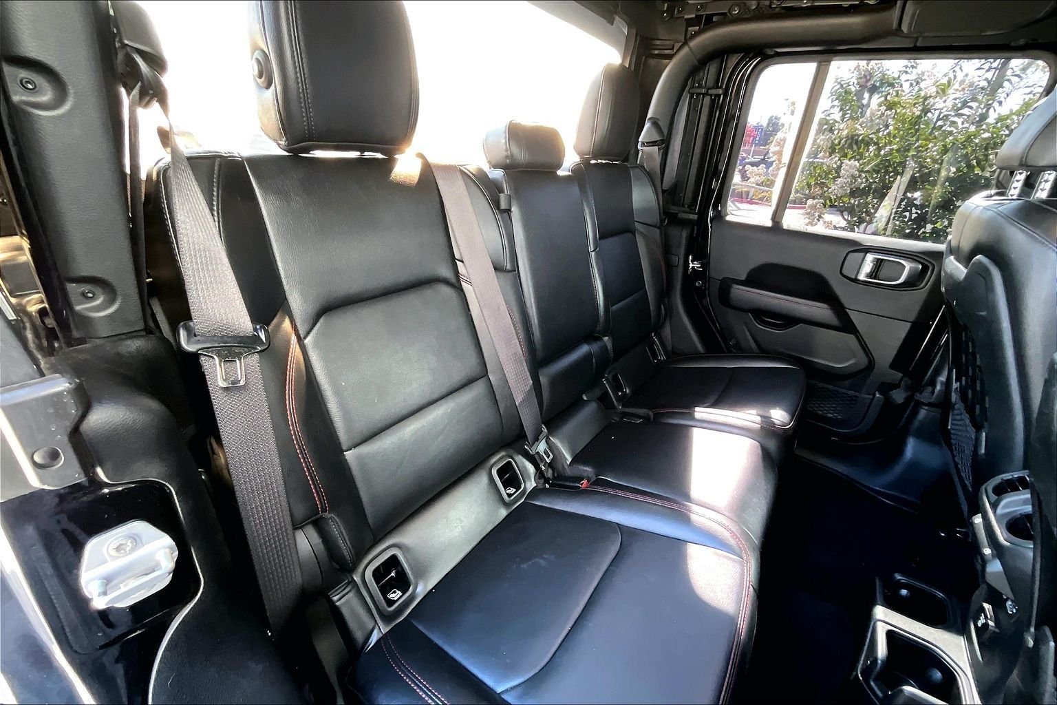 Used 2022 Black Jeep Rubicon image 27