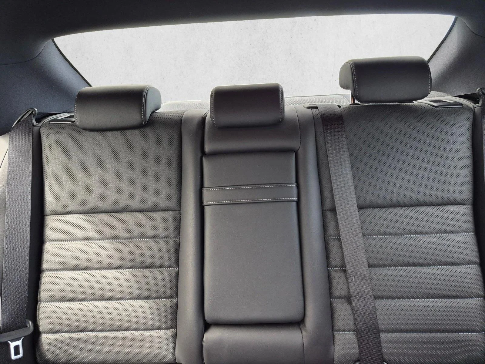 Used 2016 Eminent White Pear Lexus  image 12