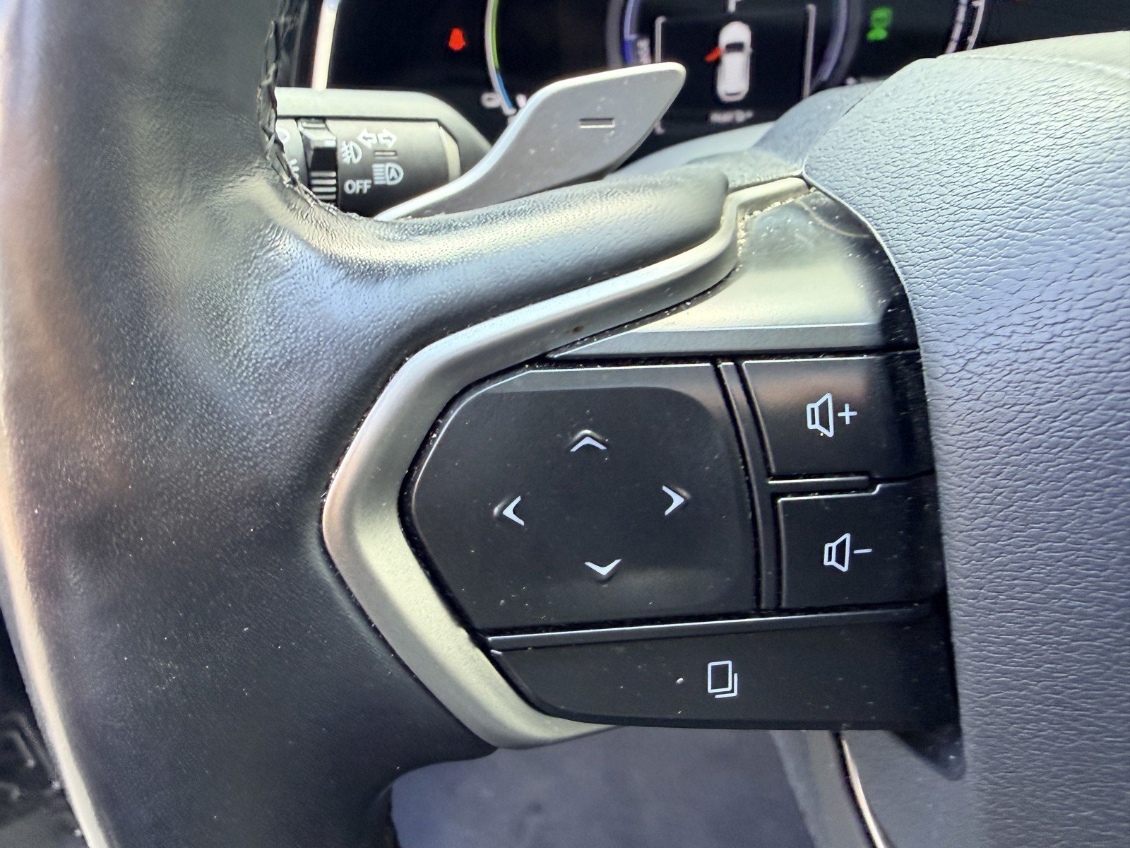 Used 2024 Black Lexus 450h+ Luxury image 15