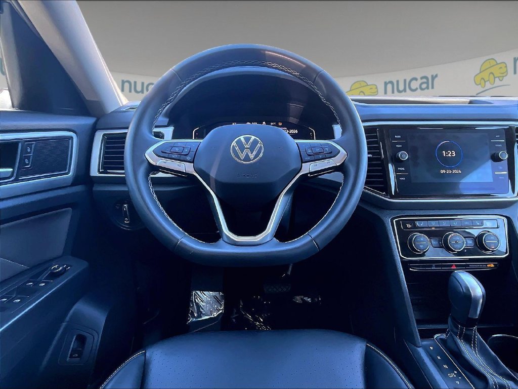 Used 2023 Pure White Volkswagen 2.0T SE w/Technology image 18