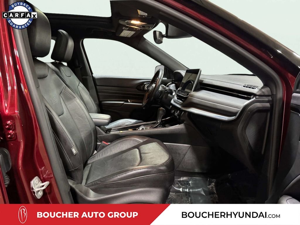 Used 2022 Velvet Red Pearlcoat Jeep Limited image 27