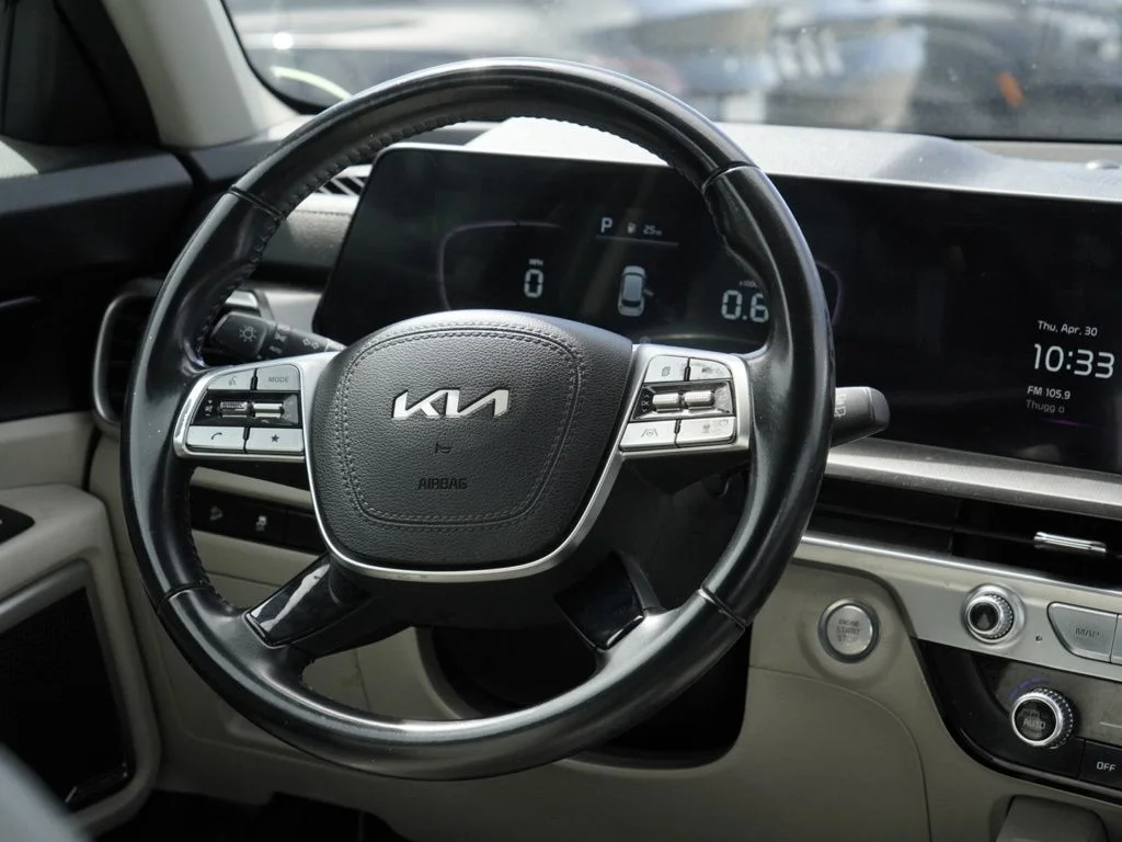 Used 2023 Gray Kia S image 22
