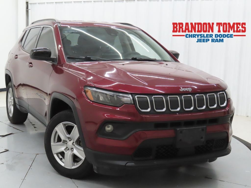 Used 2022 Red Jeep Latitude image 1