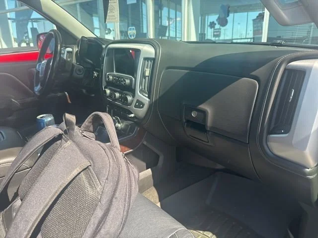 Used 2017 Blue GMC SLE image 22