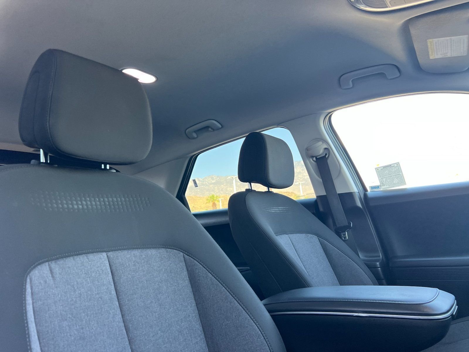 Used 2024 Green Hyundai SE Standard Range image 16