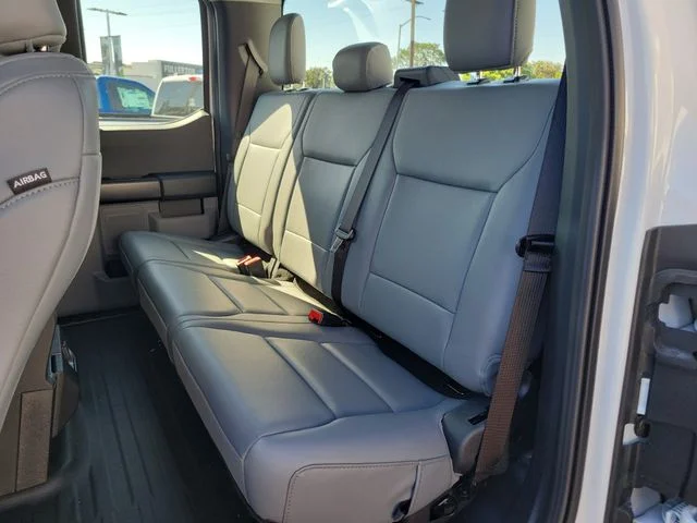 New 2026 Oxford White Ford XL image 12