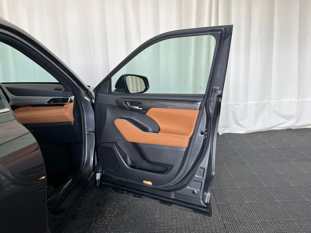 Used 2024 Gray Toyota Platinum image 20