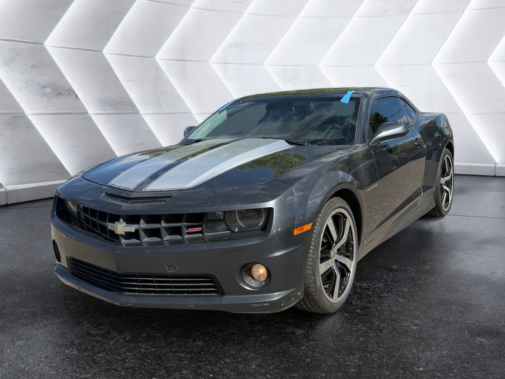 Used 2010 Gray Chevrolet SS image 3