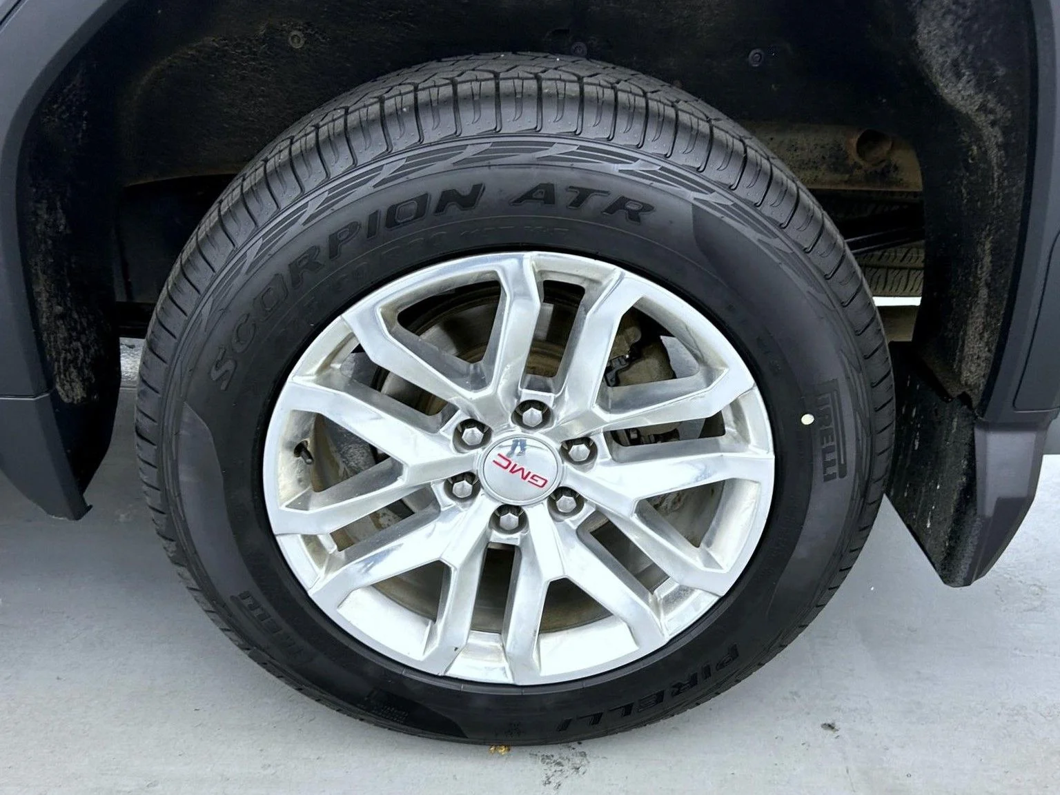 Used 2021 Gray GMC SLT image 23