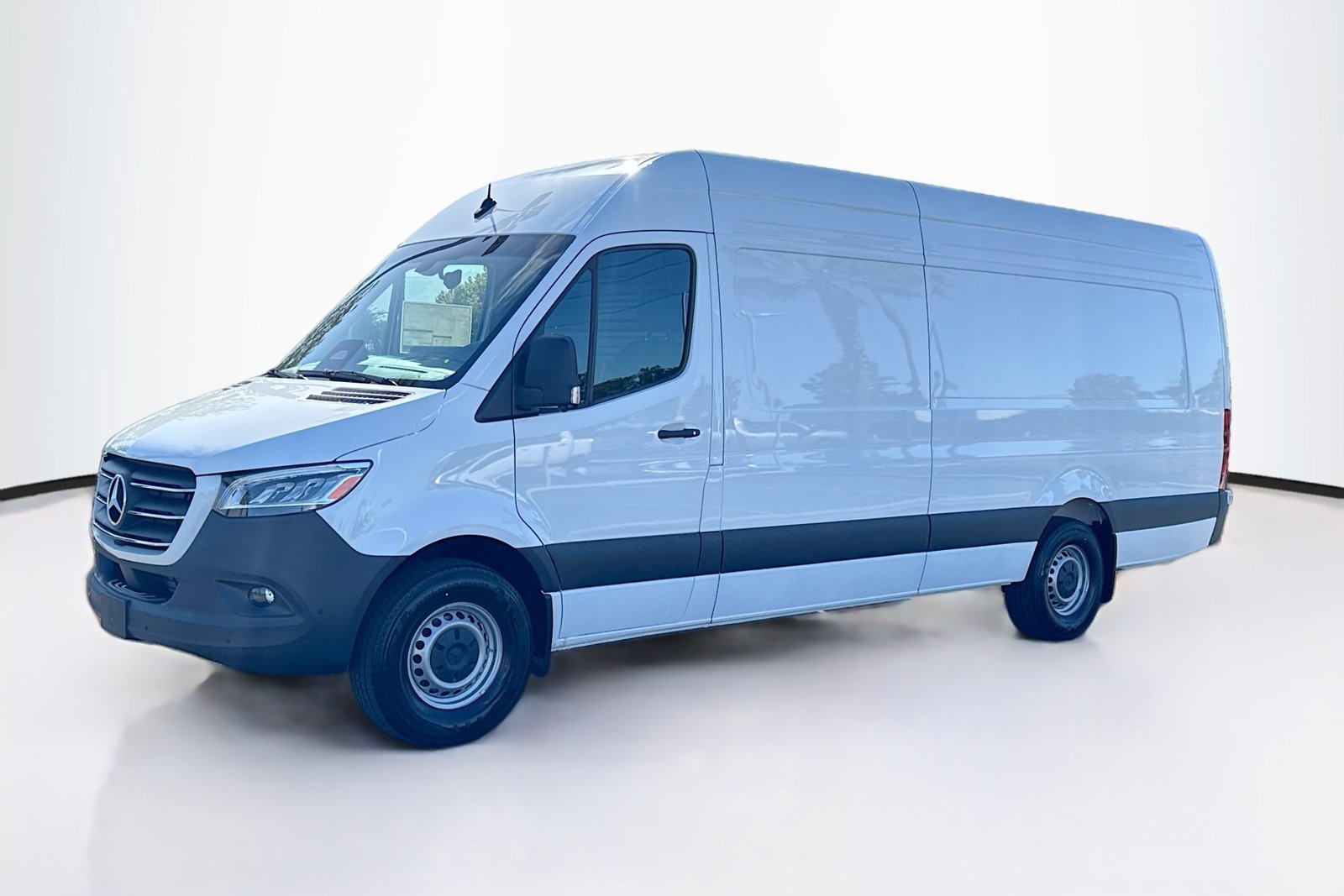 New 2026 Arctic White Mercedes-Benz  image 1
