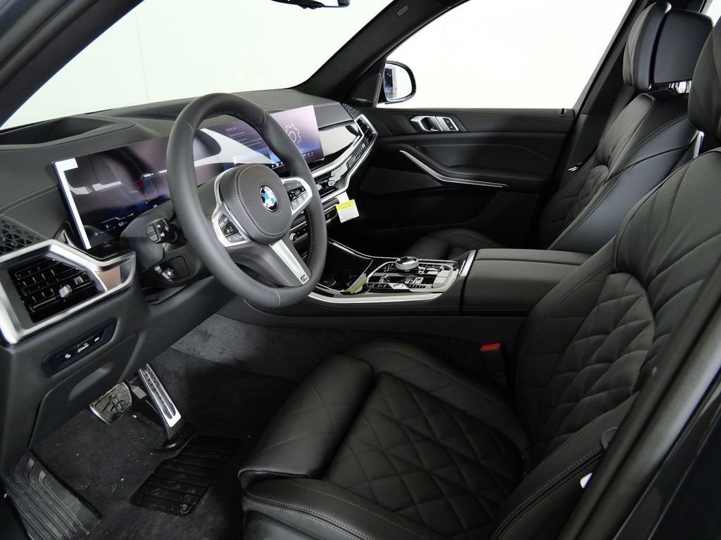 Used 2026 Dravit Grey Metallic BMW xDrive40i image 38