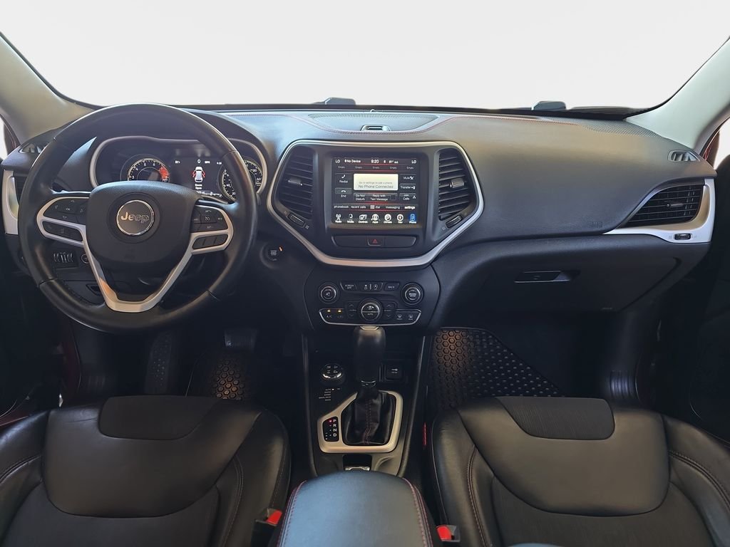 Used 2017 Red Jeep Trailhawk image 10