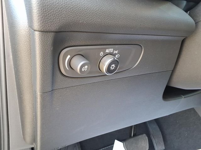2023 Buick Envision Essence - Photo 18