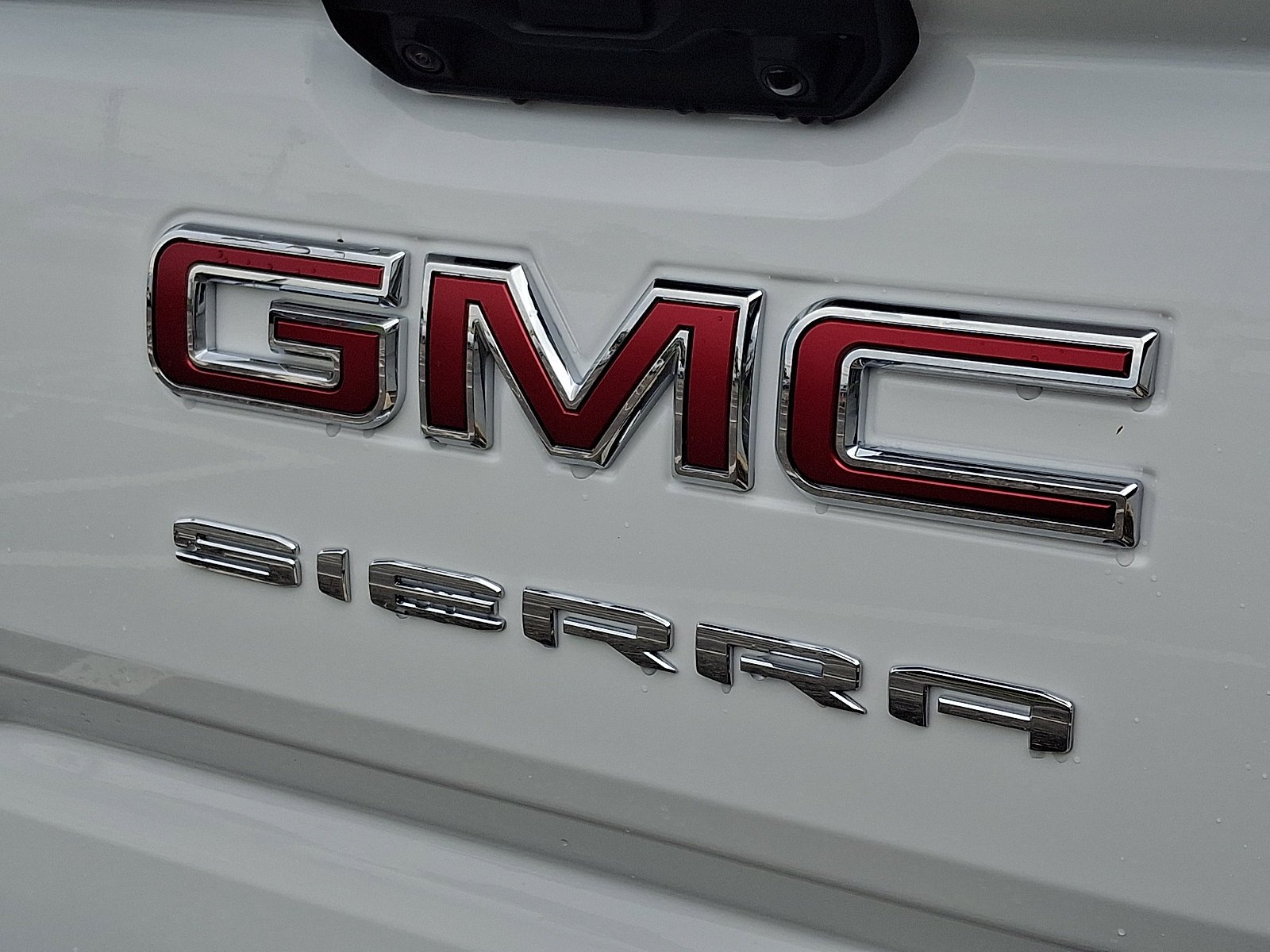 New 2026 Summit White GMC Elevation image 11