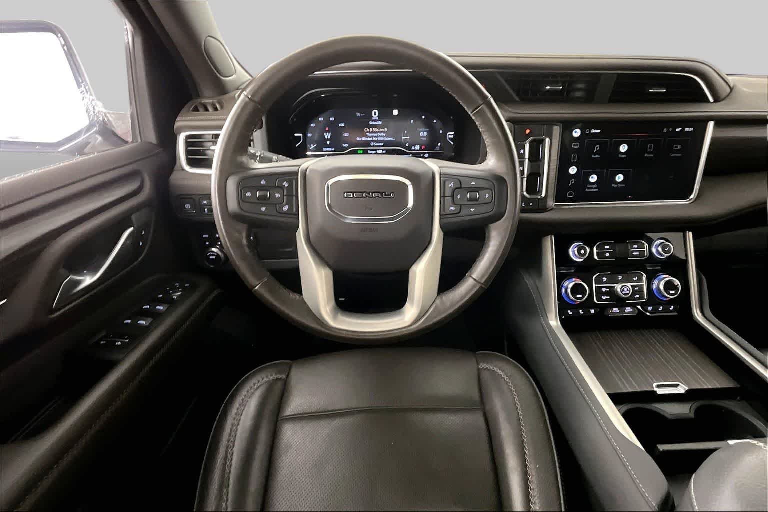 2022 GMC Yukon XL Denali - Photo 6