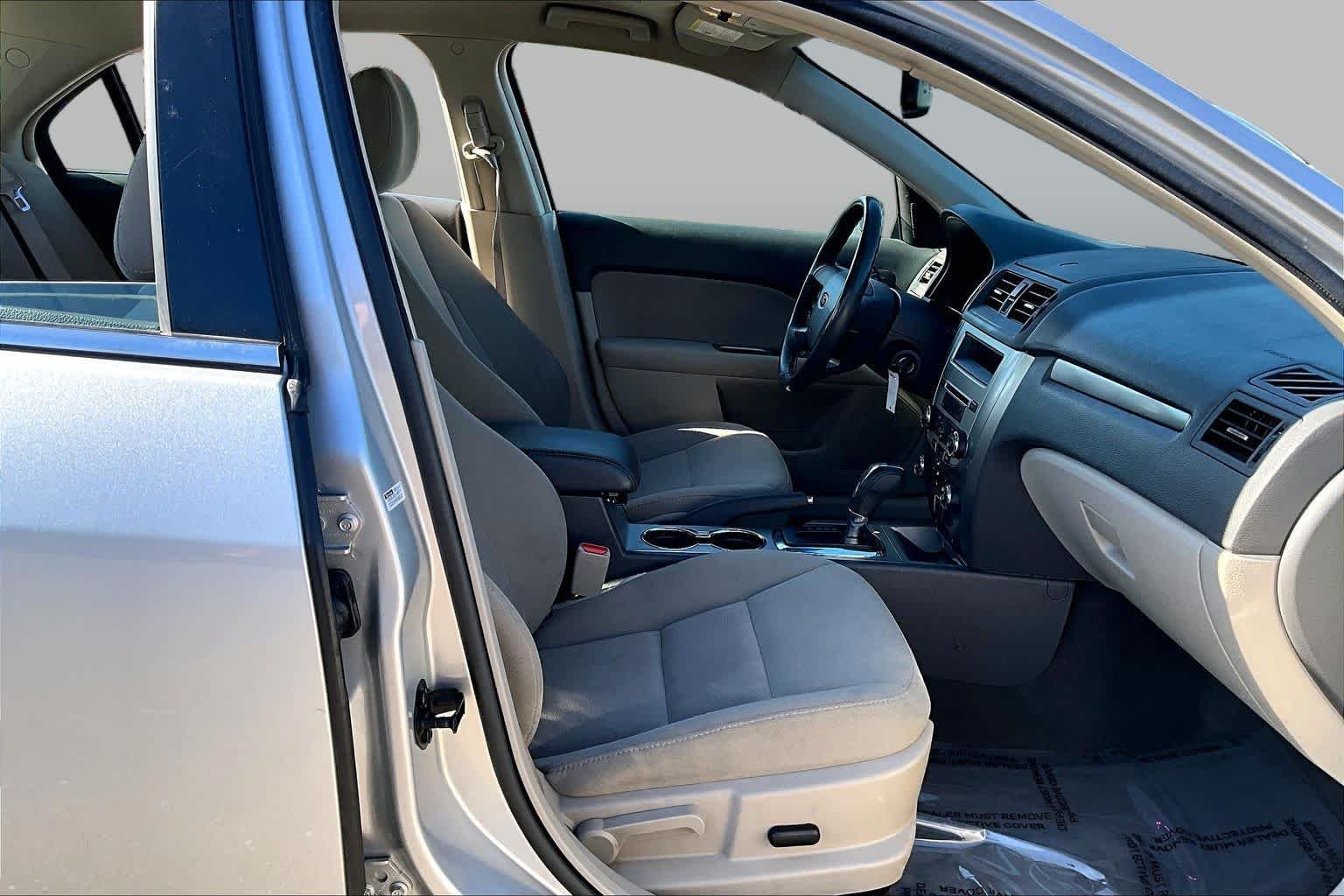 Pre-Owned 2010 Ford Fusion Hybrid