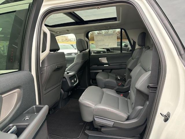 New 2025 Star White Metallic Tri-Coat Ford Active MAX image 13