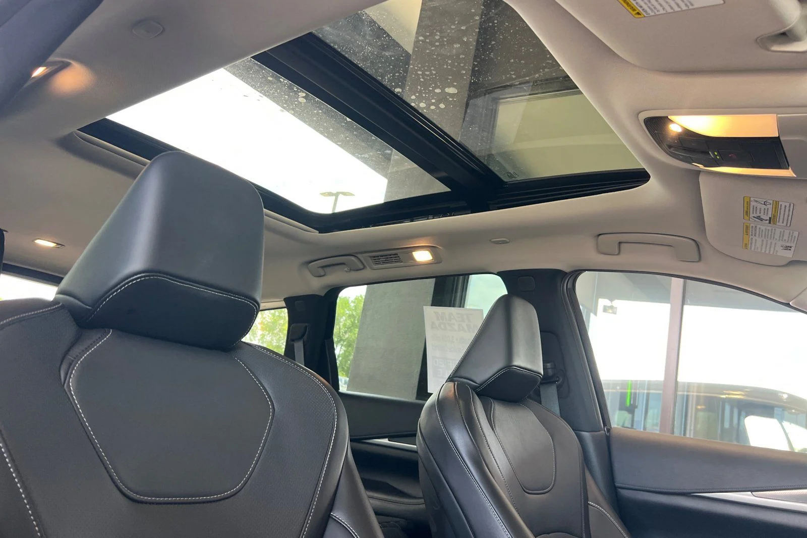 Used 2025 Gray INFINITI LUXE image 16