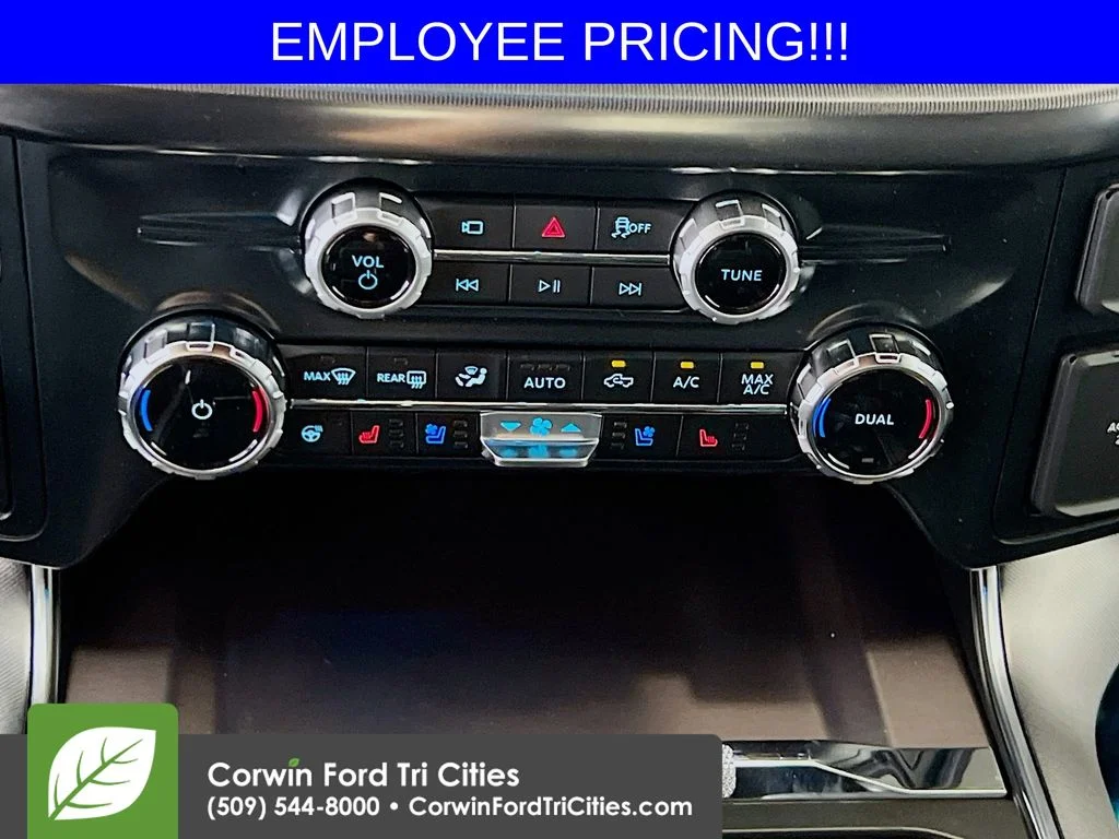 New 2026 Star White Metallic Tri-Coat Ford Platinum image 9