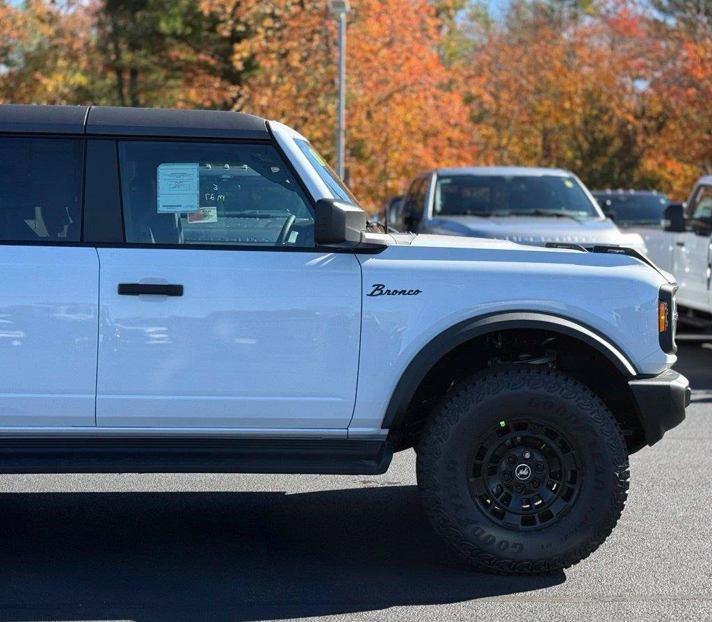 New 2026 White Ford Big Bend image 2