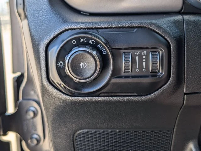 Used 2021 Gray Jeep Unlimited Willys image 34