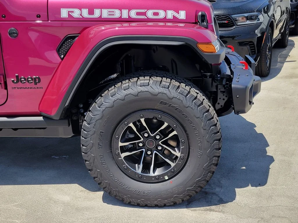 New 2026 Tuscadero Pearlcoat Jeep Rubicon X image 25