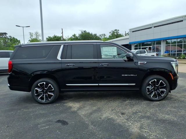 2026 GMC Yukon XL Denali - Photo 4