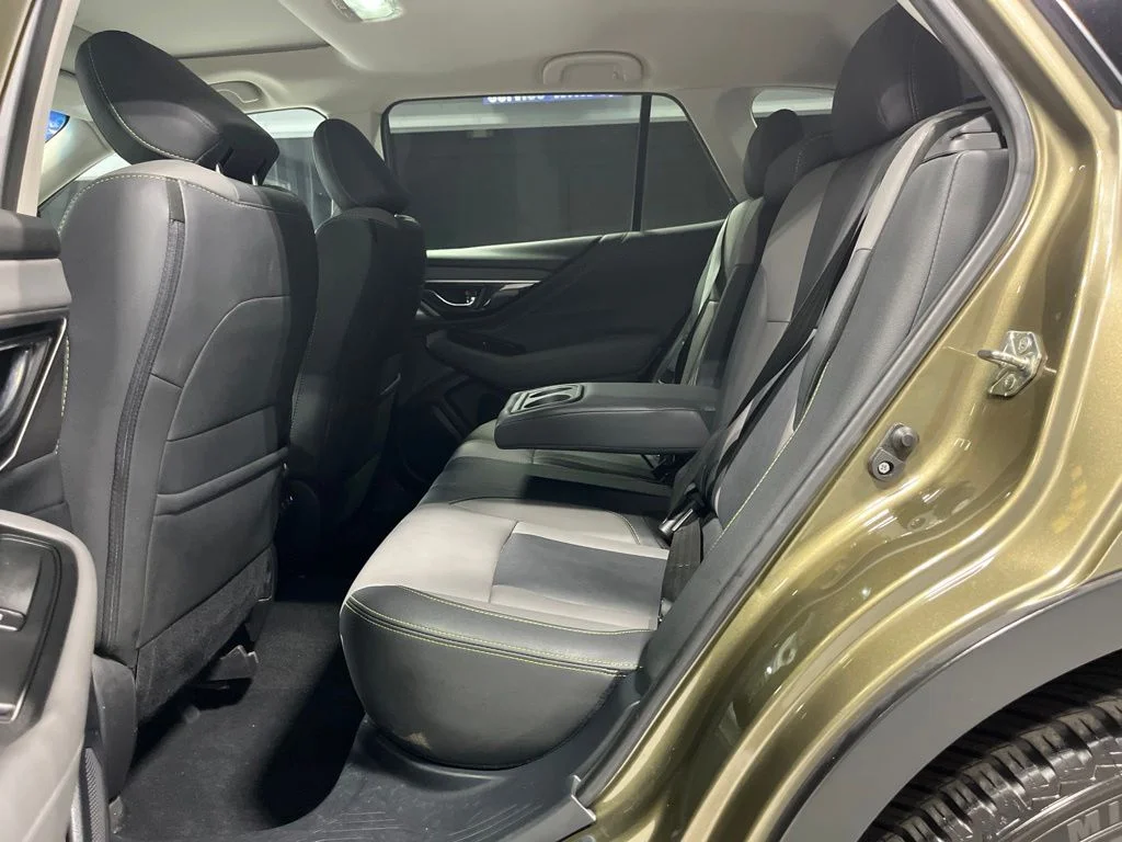 Used 2020 Green Metallic Subaru Onyx Edition XT image 31