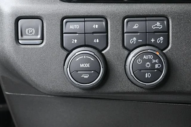 Used 2022 Dark Ash Metallic Chevrolet High Country image 14