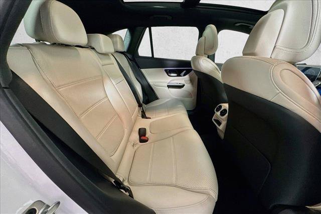 New 2026 Polar White Mercedes-Benz GLC 300 image 55