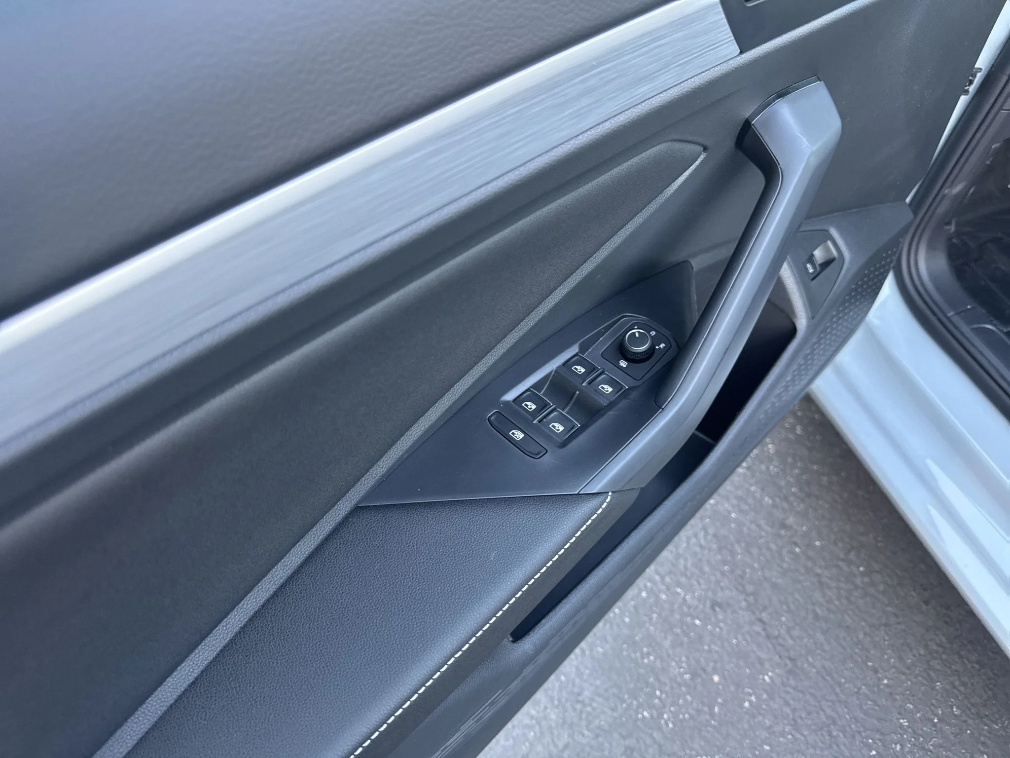New 2027 Monument Gray Volkswagen Sport image 13