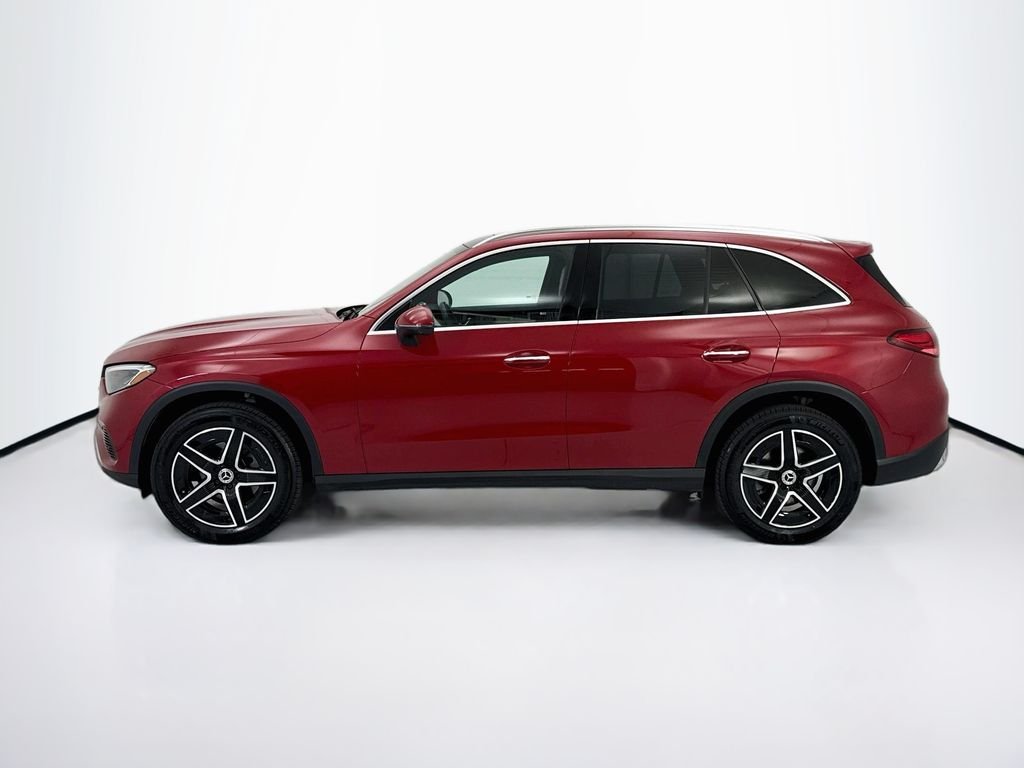 Certified Used 2026 MANUFAKTUR Patagonia Red Metallic Mercedes-Benz GLC 300 image 8