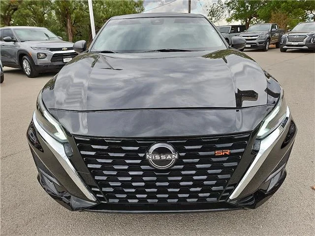Used 2025 Super Black Nissan SV image 6