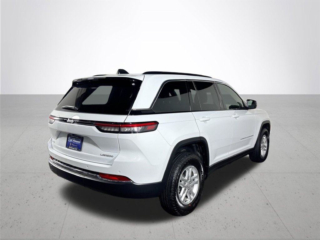 Used 2025 Bright White Clearcoat Jeep Laredo image 6