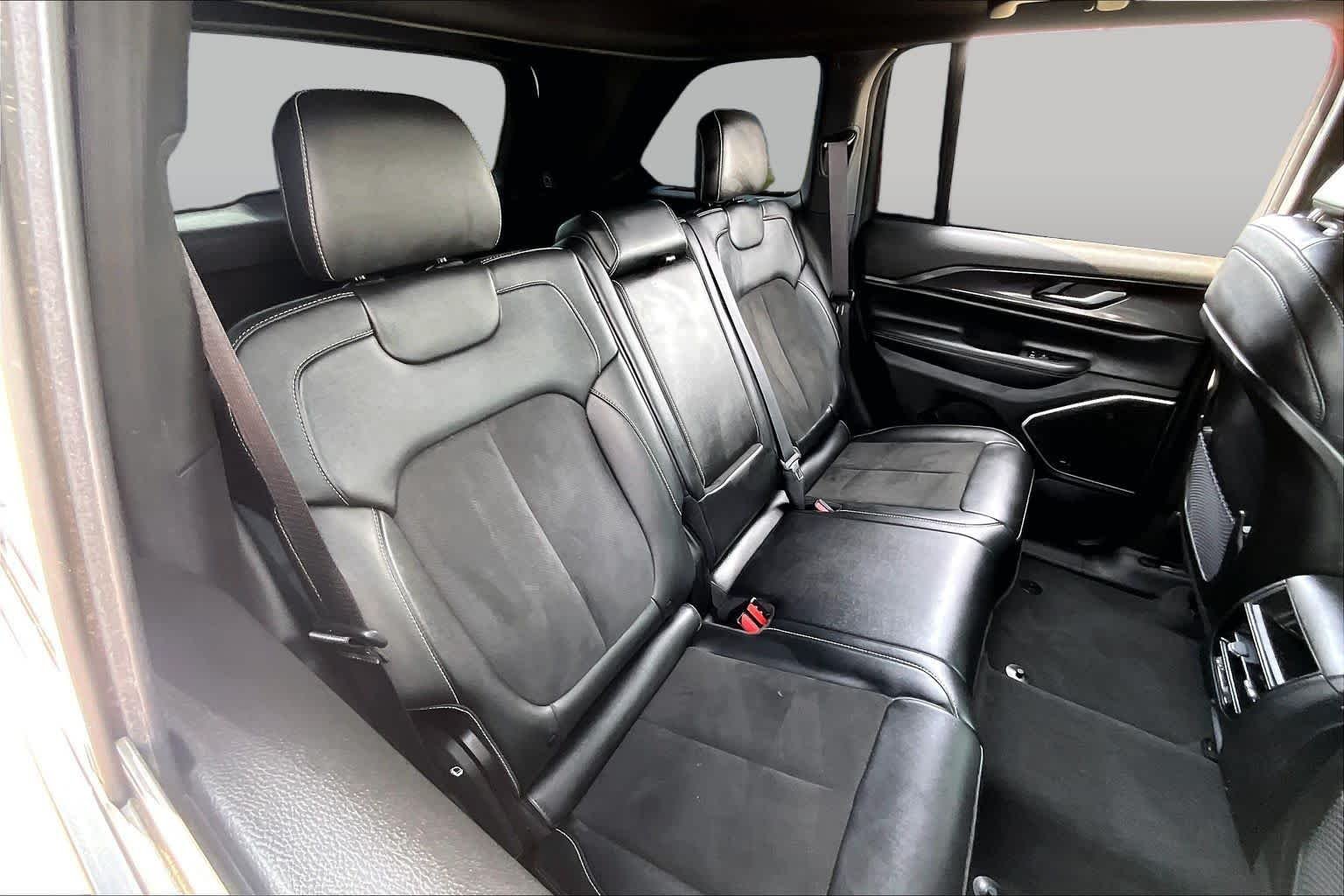 Used 2022 Bright White Clearcoat Jeep Altitude image 20