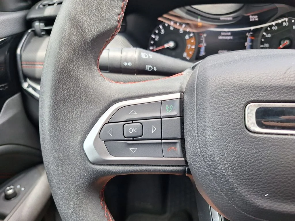 Used 2024 Silver Jeep Trailhawk image 23