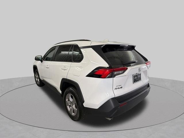 Used 2025 Ice Toyota XLE image 8