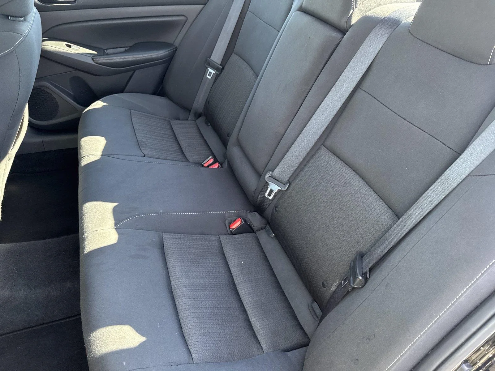Used 2025 Super Black Nissan SV image 30