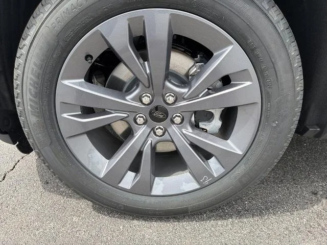 New 2026 Star White Metallic Tri-Coat Ford Active image 33