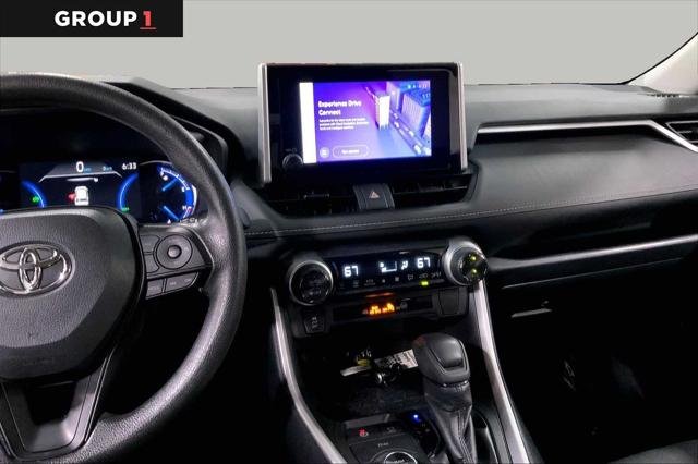 Certified Used 2025 SILVER SKY METALLIC Toyota  image 7