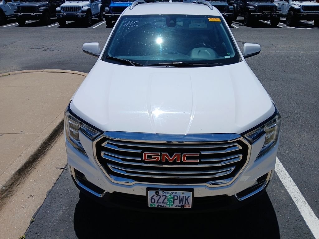 2024 GMC Terrain SLT AWD's photo