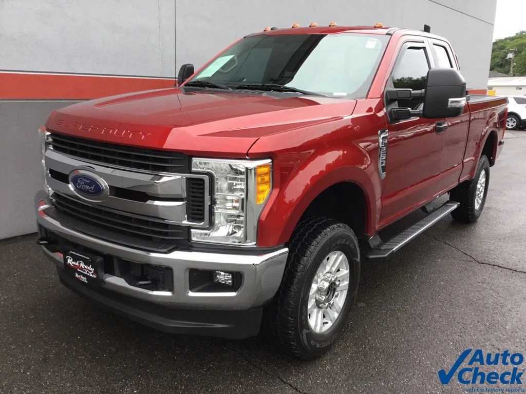 Used 2017 Red Ford XLT image 6