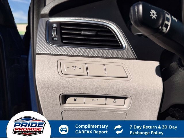 Used 2016 Blue Hyundai 2.4L SE image 21