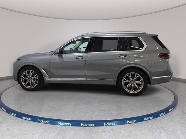 Used 2023 Gray BMW xDrive40i image 9