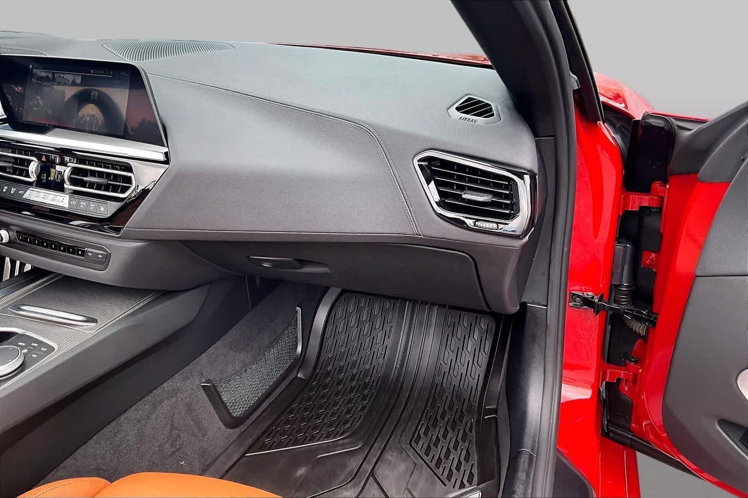 Used 2021 San Francisco Red Metallic BMW sDriveM40i image 19