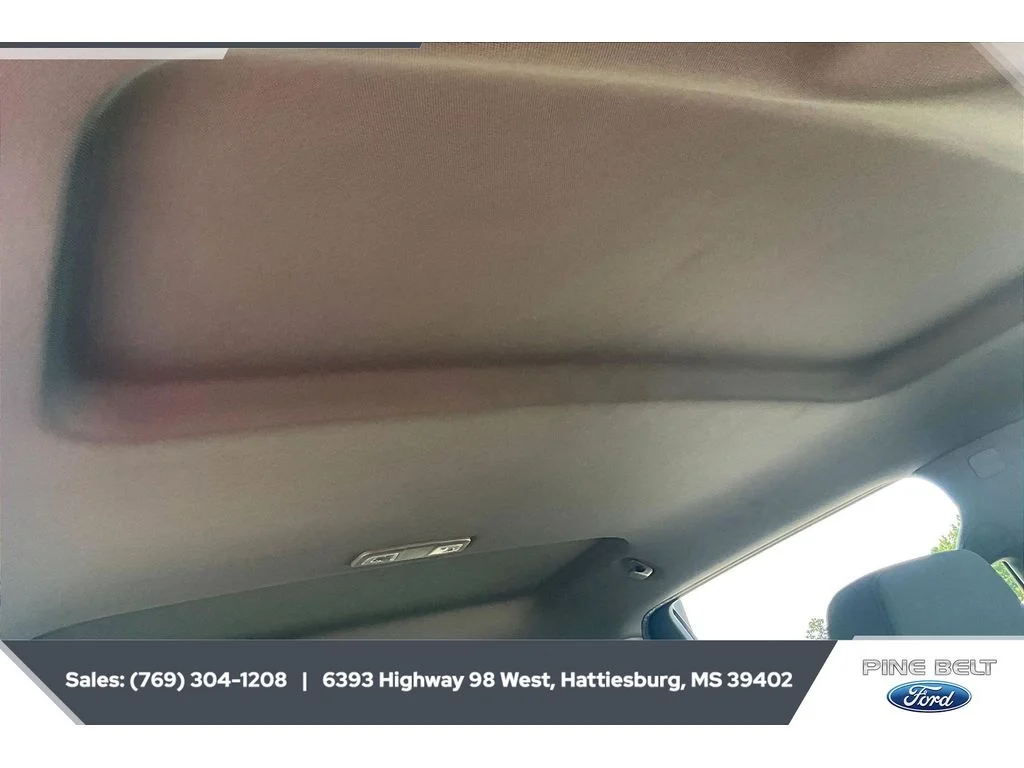 Used 2020 Cajun Red Tintcoat Chevrolet Custom image 17
