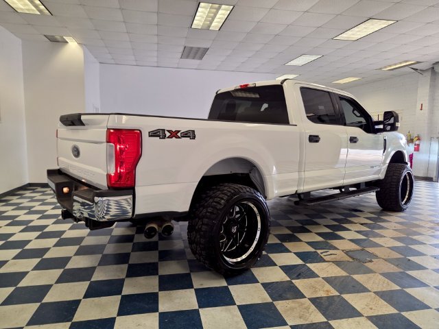 Used 2019 White Ford XLT image 7