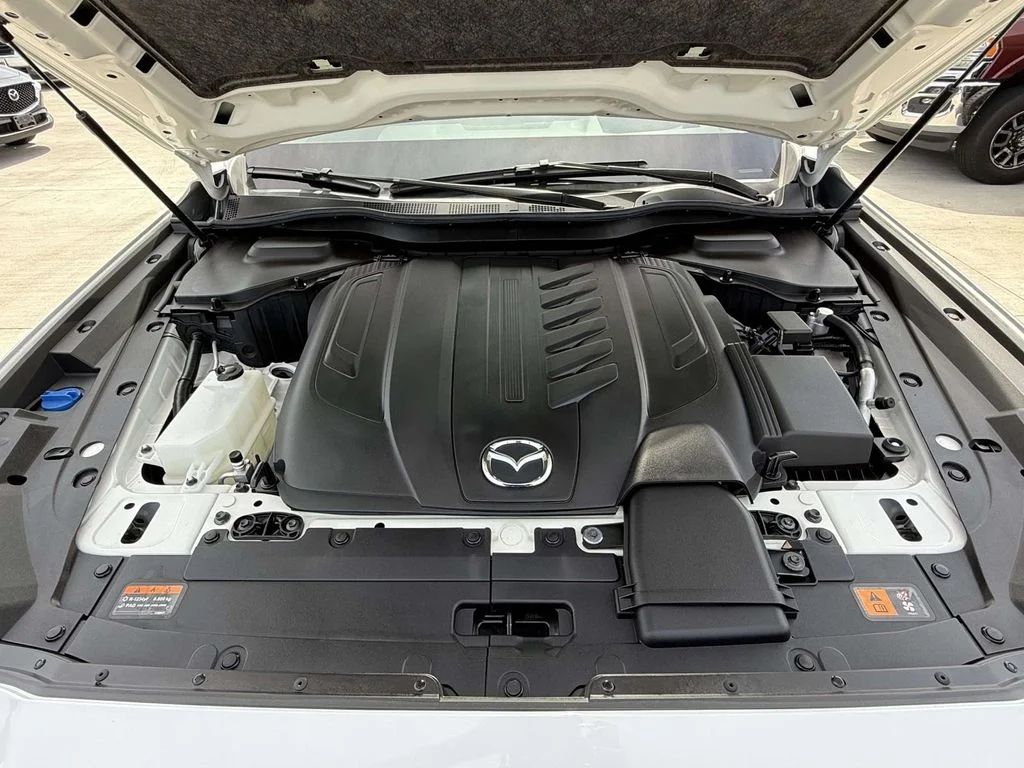 Used 2024 White Mazda 3.3 Turbo Preferred Plus image 13